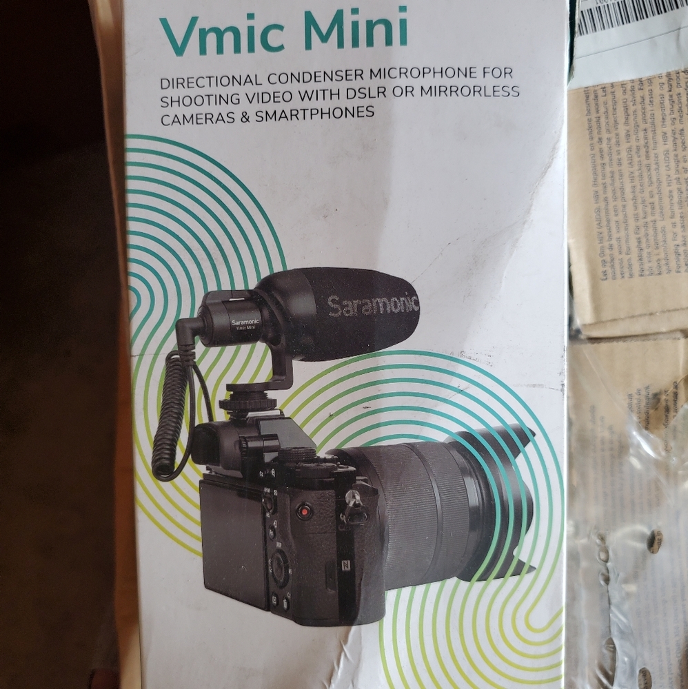 Saramonic Microphone NIB